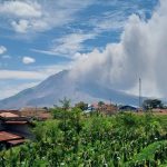 Gerak Cepat, Prajurit Kodim 0205/TK Korem 023/KS Siaga Antisipasi Erupsi Gunung Sinabung