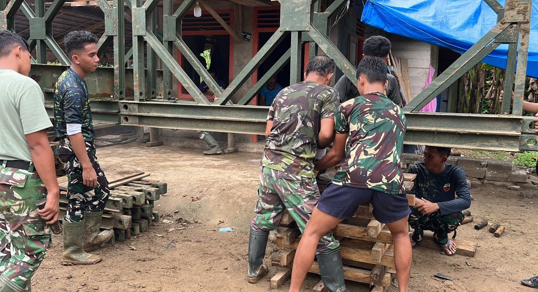 Jembatan Modular di Desa Sihare’o III Nias Capai 64,5 Persen